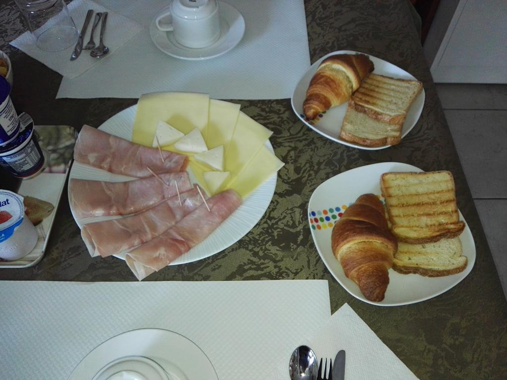 B&B Cassio Trieste Esterno foto